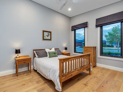 39 Victory Parade, Yanchep