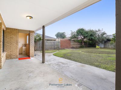 32 Palm Beach Drive, Patterson Lakes