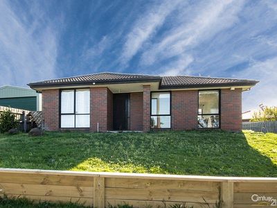35 Lesley Drive, Hampton Park