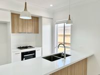 51 Redcomb Drive, Park Ridge