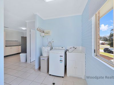 6 / 2 Poinciana Court, Woodgate