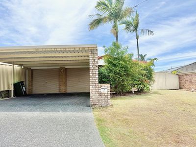 7 Fairweather Drive, Parkwood