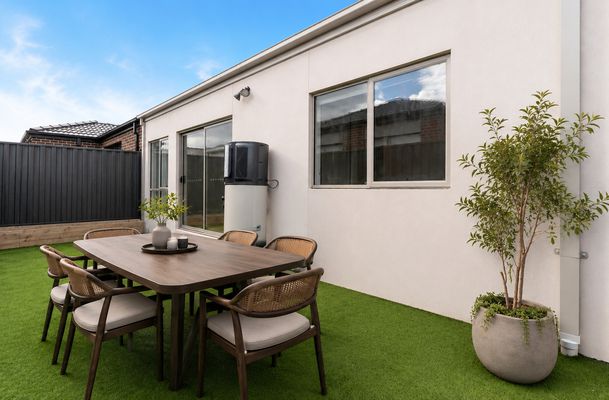 14 Sechura Road, Truganina