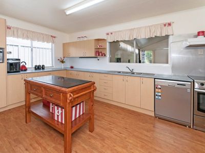 4 Prunda Parade, Raceview