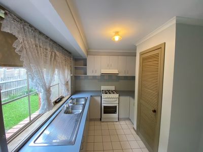 2 / 141 Mossfiel Drive, Hoppers Crossing