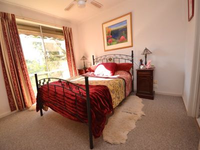 12 Allamar Court , Tawonga South