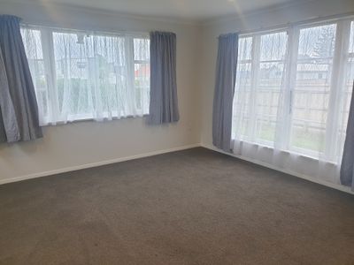 23 Main Road, Titahi Bay