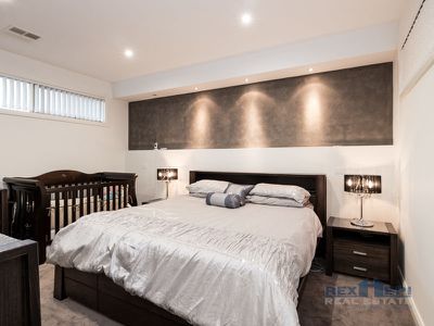 5 Mickleham Drive, Cranbourne North