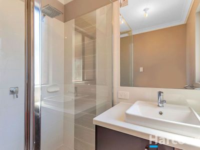 18 Trethowan Promenade, Alkimos