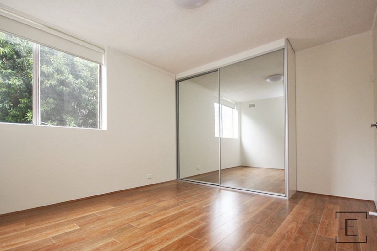4 / 3 Morrison Road, Gladesville
