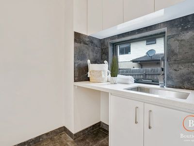 2 / 6 Hutchison Street, Niddrie