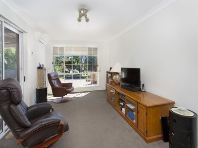 18 Ritchie Crescent, Horsley