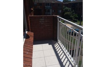 9 / 3 Barber Ave, Eastlakes