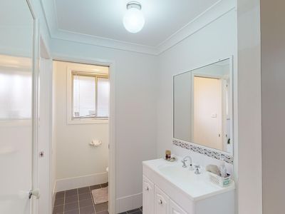 59 Meadowbank Drive, Dubbo