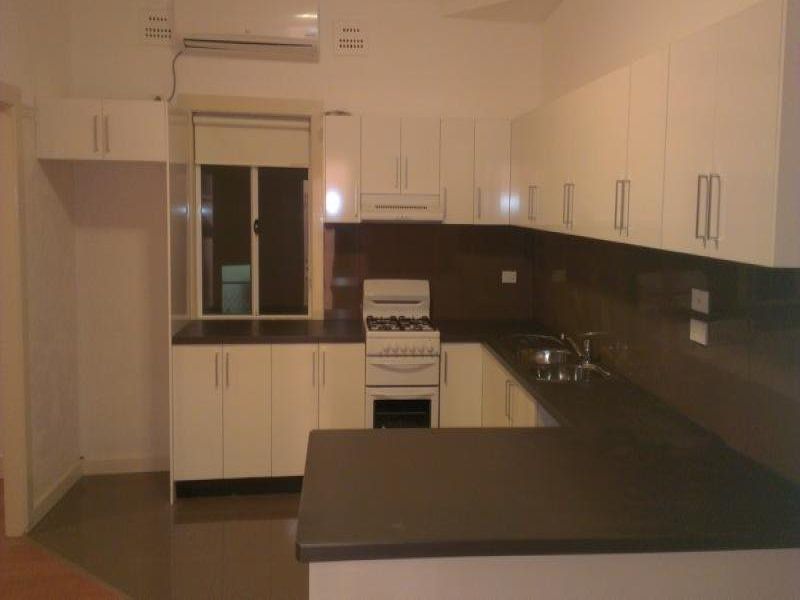 49 The Avenue Avenue, Granville