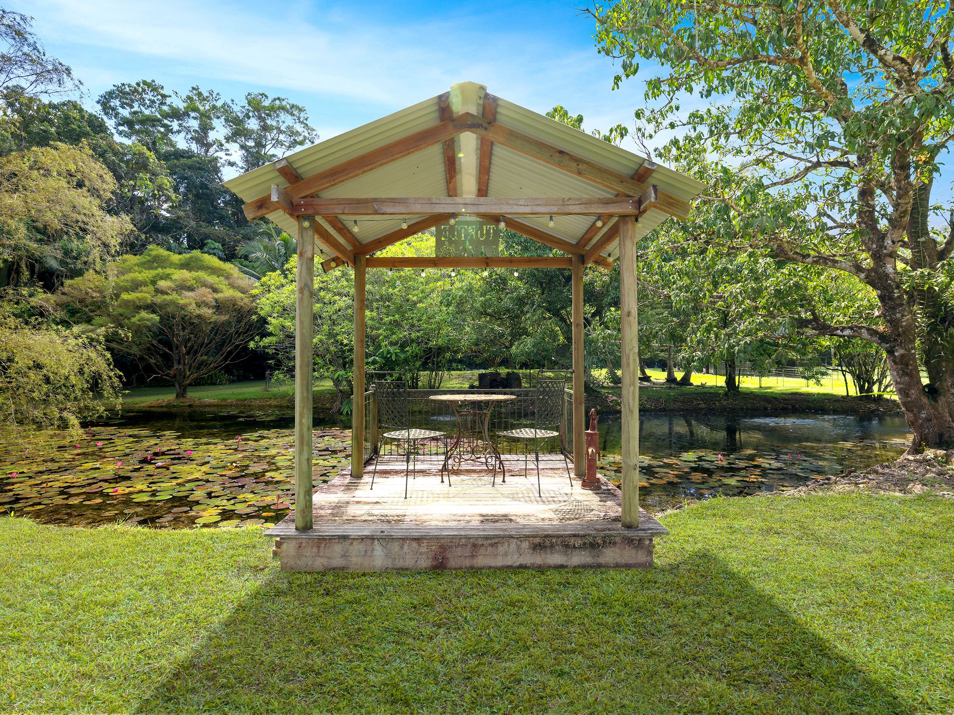 376 Kruckow Road, East Russell