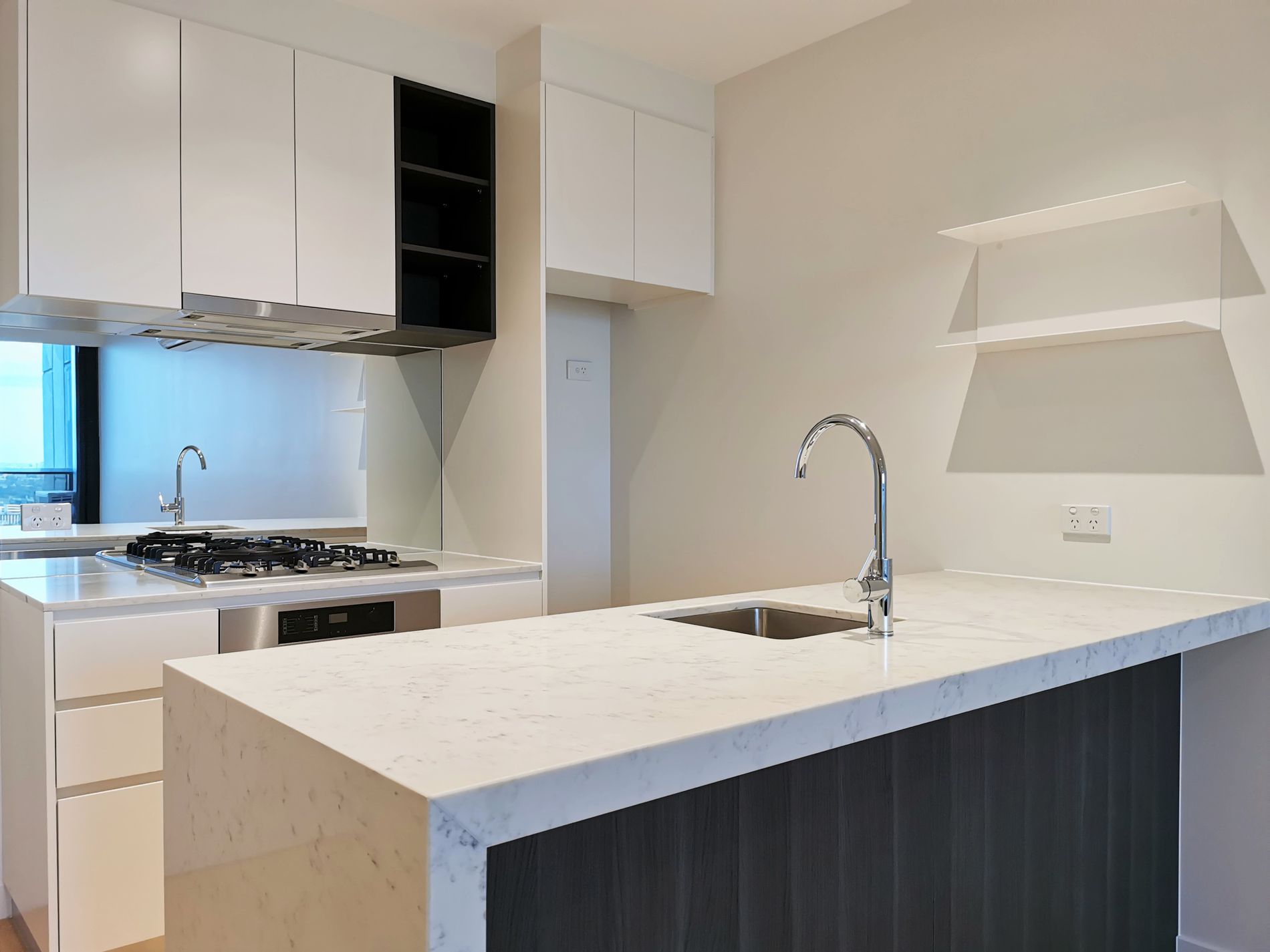 2407 / 245 City Road, Southbank