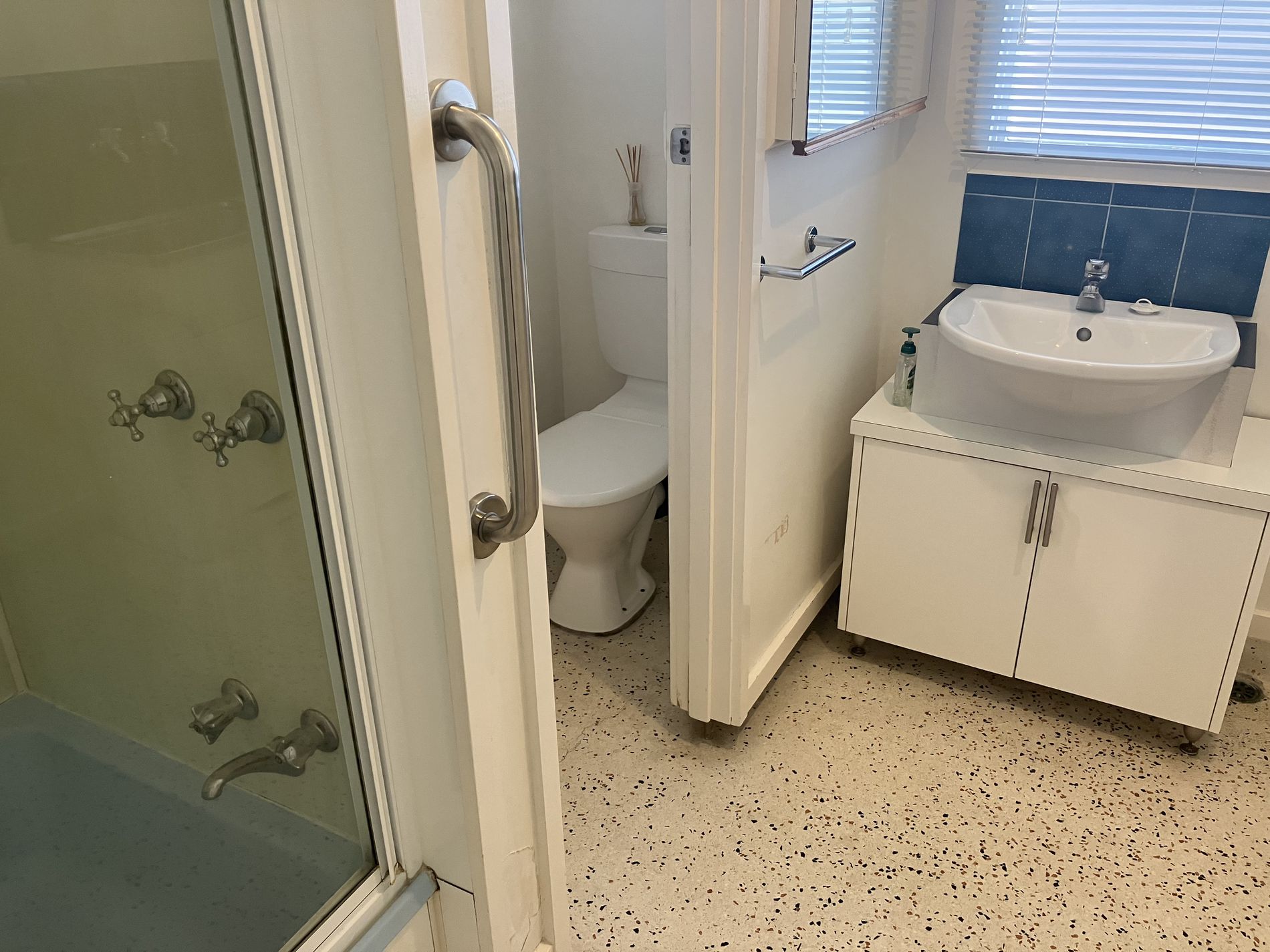 4 / 92 Aphrasia Street, Newtown