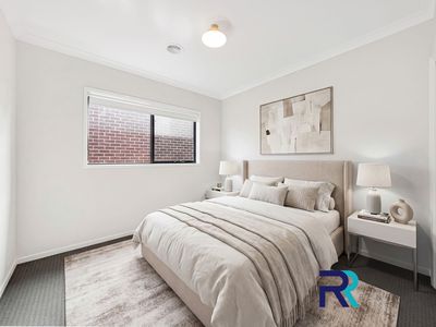 4 TAPIOCA STREET, Manor Lakes