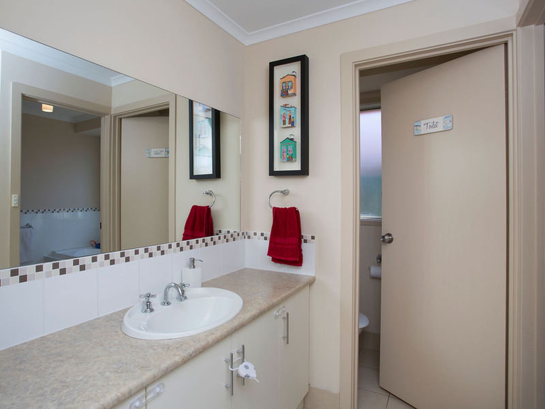 8 Chartreuse Court, Aldinga Beach