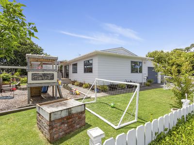 2 Mary Keane Lane, Parakai