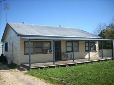 15 Alexander Avenue, Horsham