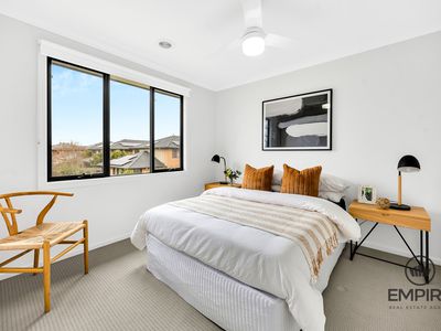 2 Plenty Way, Cranbourne North