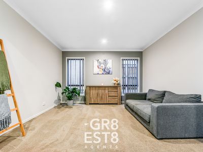 3 Quist Parade, Cranbourne West