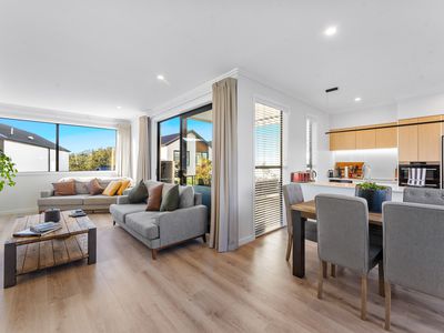 4 Marine Parade, Hobsonville