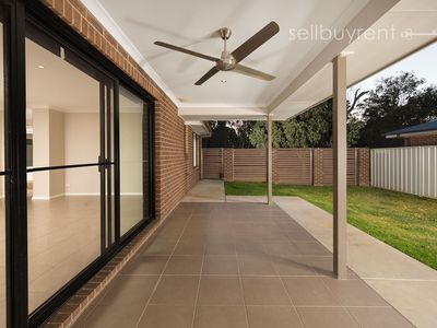 33 WHITELEY CIRCUIT, Baranduda