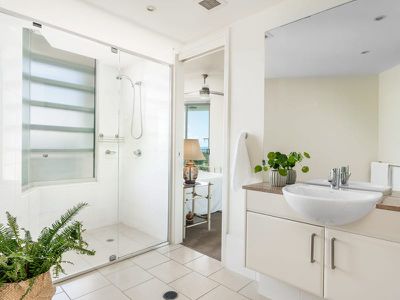 302 / 42 Queen Street, Kings Beach