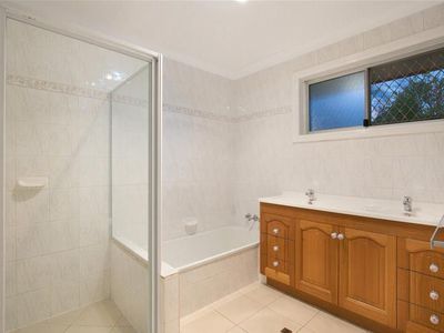 13 Wooraka Street, Rochedale South