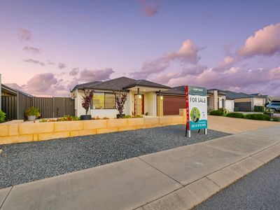 51 Larimar Parade, Byford