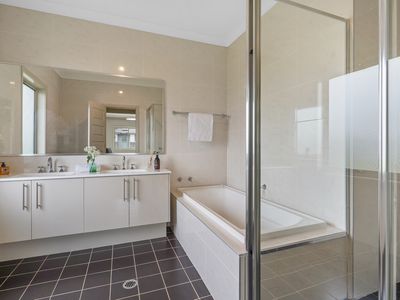 15-17 Matilda Lane, Glenfield