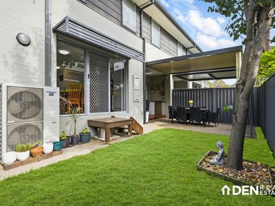 2 / 12 First Street, Kingswood