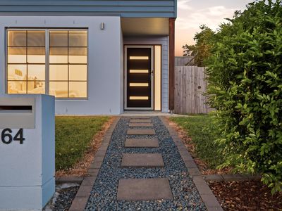 64 Lunar Circuit, Spring Mountain