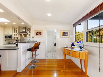 207 Desailly Street, Sale