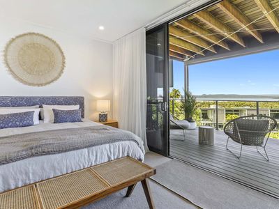 2102 / 13 Lakeview Rise, Noosa Heads