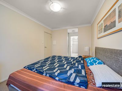 102 / 126 Mounts Bay Road, Perth
