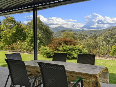 169 Simmonds Creek Road, Tawonga South