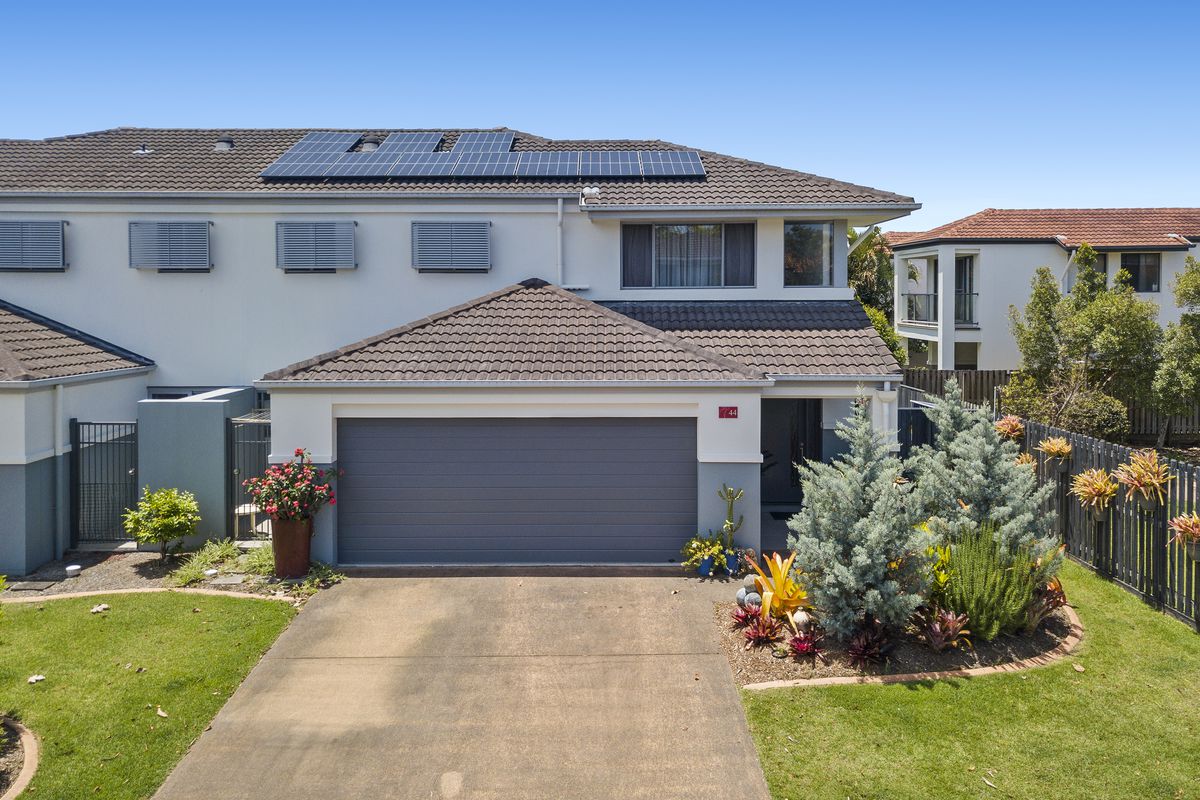 QUALITY 208m² Duplex IN HIGHLY SOUGHT-AFTER COMPLEX
As big as a house – low-maintenance resort lifestyle
Gooding Drive Villas – Merrimac