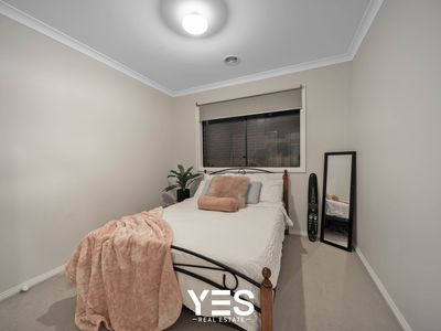 31 Plymouth Boulevard, Clyde North