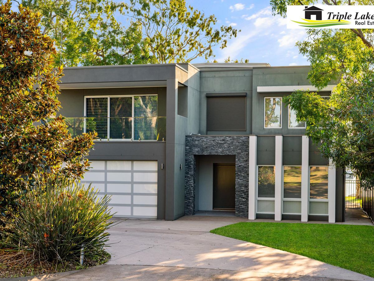 12 Gordon Avenue, Summerland Point