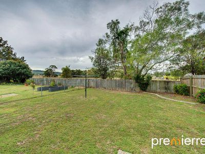 5 Bernadette Crescent, Rosewood