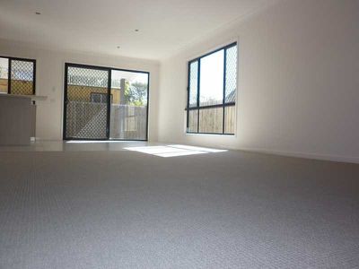 Unit 2 / 16B Dudleigh Street, Booval