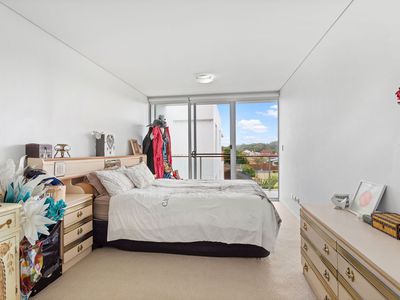 310 / 30-34 Little street , Forster