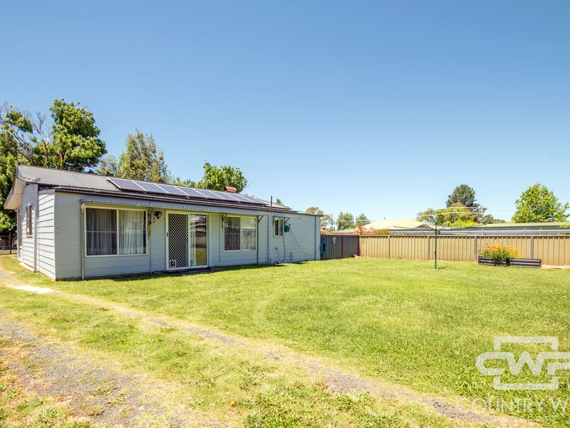 208 Sandon Street, South Guyra