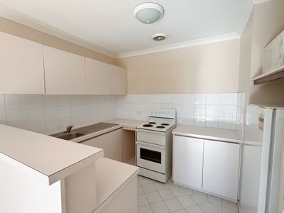 26 / 4 Ochiltree Street, Somerville