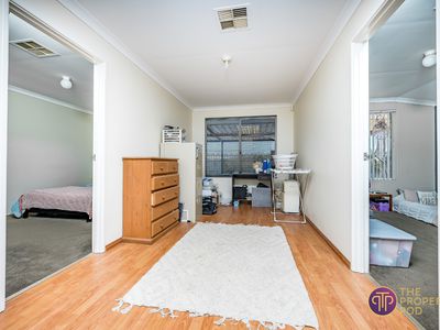 18 Santa Barbara Parade, Quinns Rocks