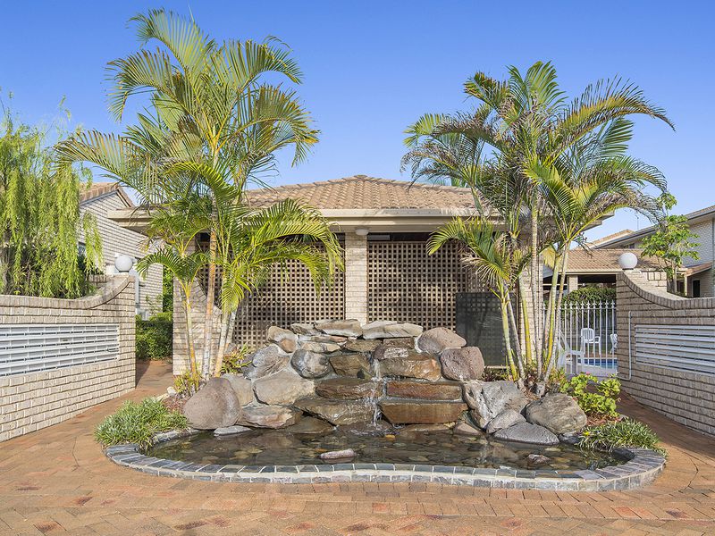 15 MAGELLAN RD, Springwood